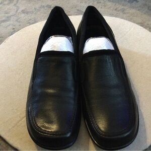 Womens Name Brand Leather Shoes (4 pair) Size 7.5